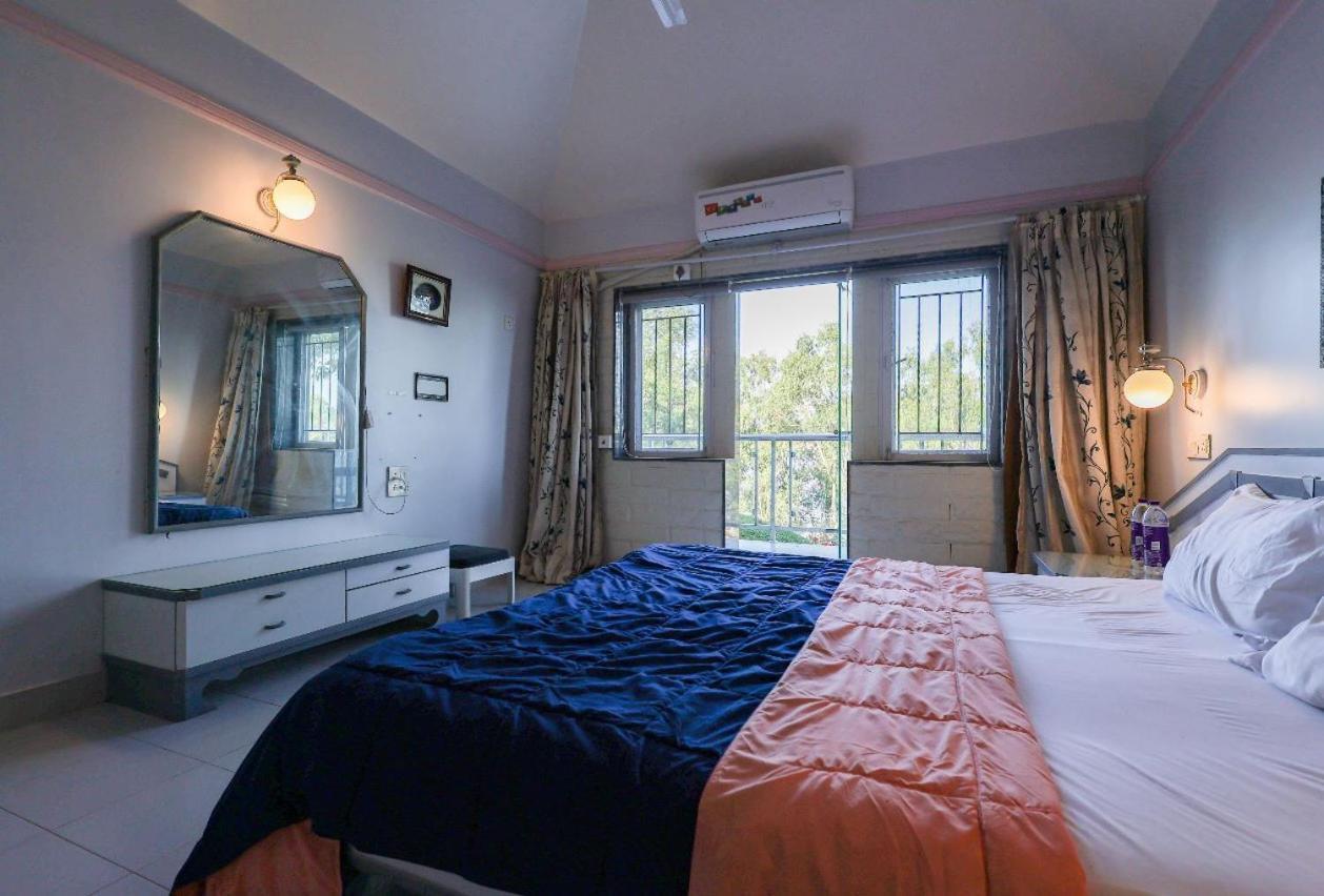 Valleycrest Villa With Swimming Pool 马哈巴莱斯赫瓦尔 外观 照片